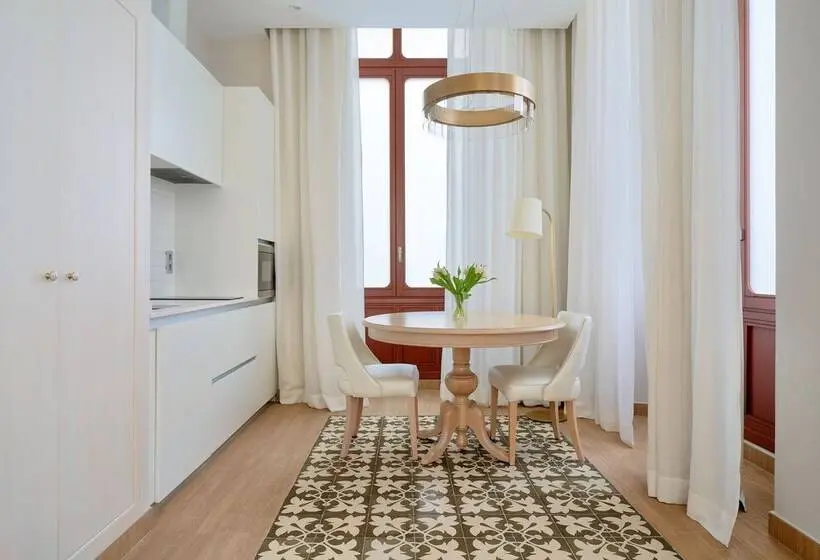 Standard-studio, Tandem Soho Suites