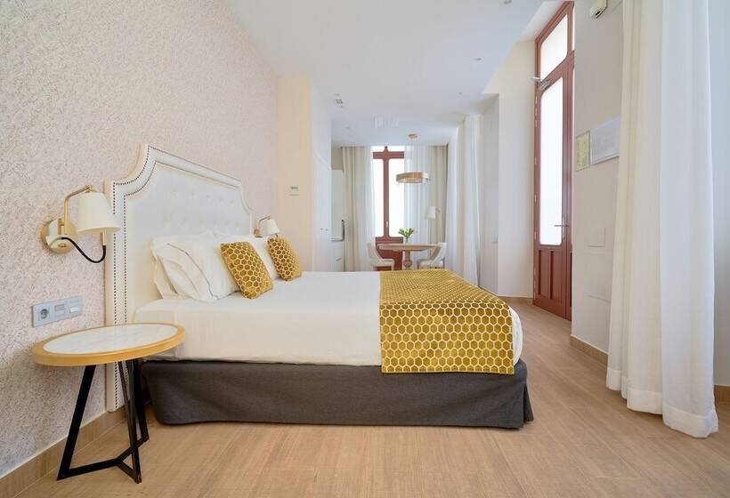 标准工作室, Tandem Soho Suites