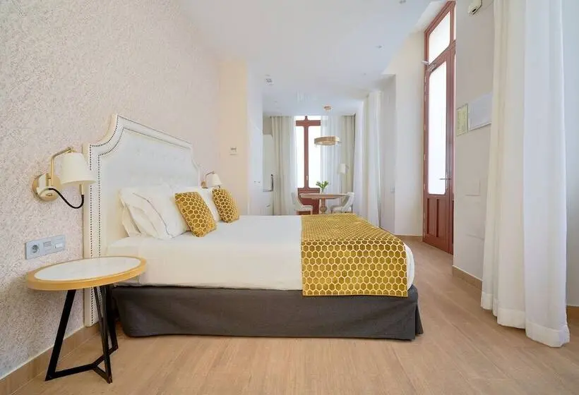 Standard-studio, Tandem Soho Suites