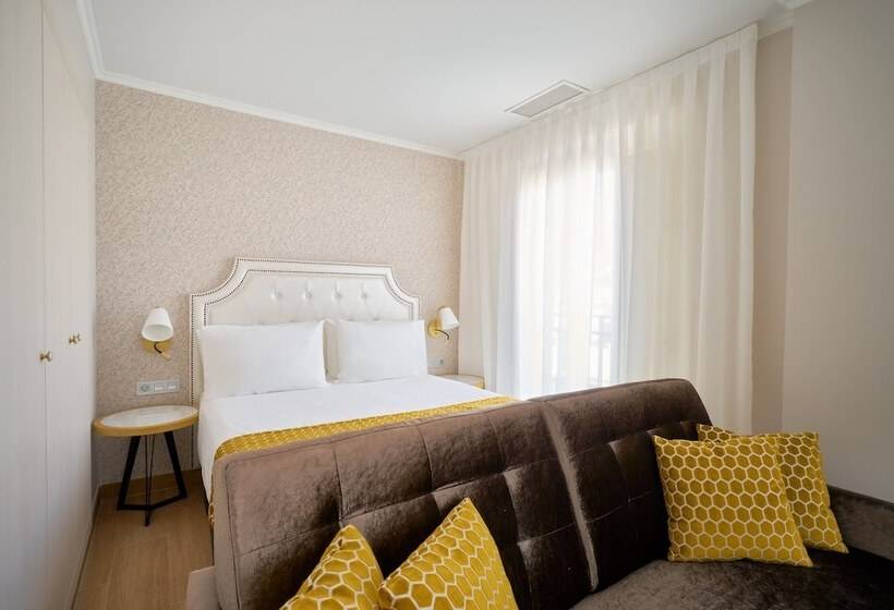 阁楼房, Tandem Soho Suites