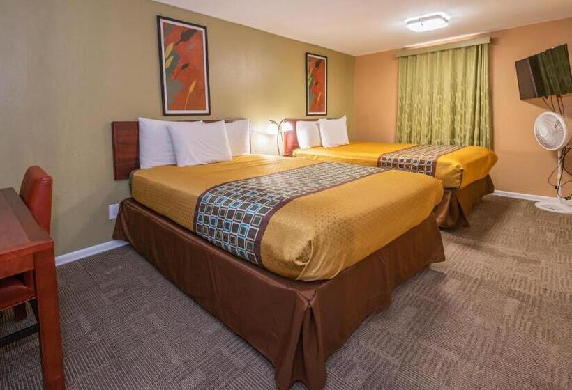 غرفة قياسية, Far West Motel