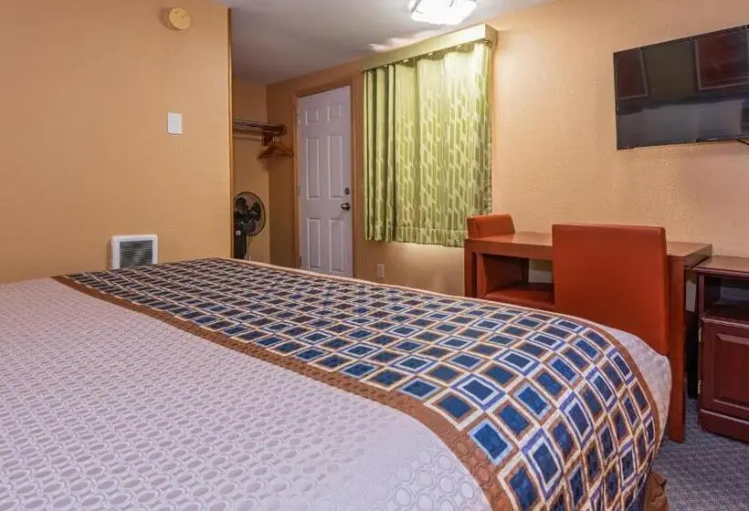 Standard-huone King-vuode, Far West Motel
