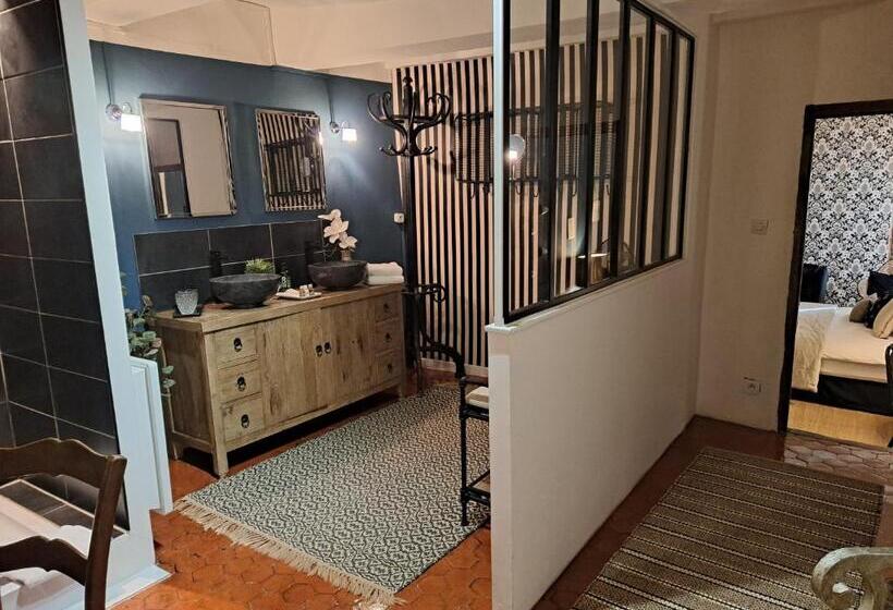 חדר דלוקס, Hôtel Le Patio De Sophie