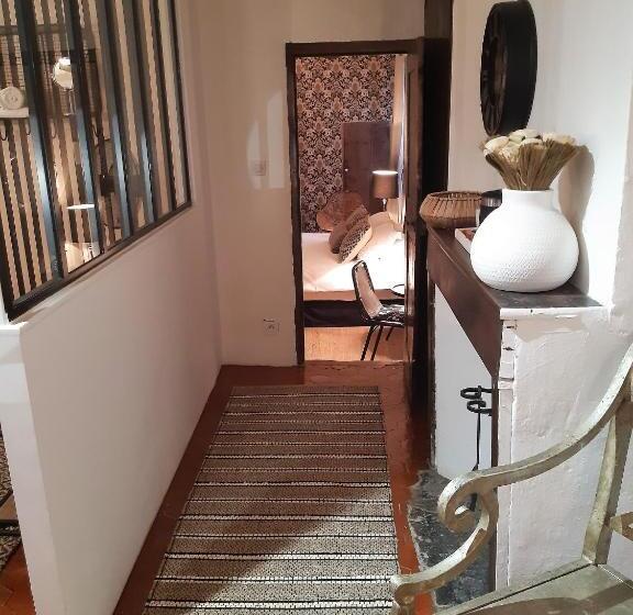 חדר דלוקס, Hôtel Le Patio De Sophie