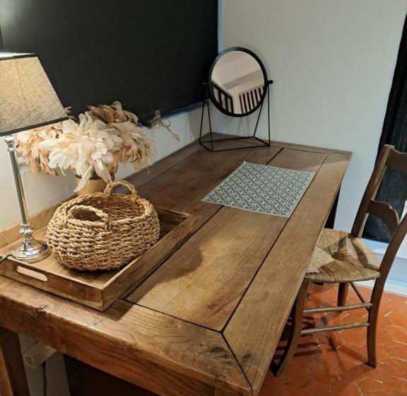 חדר דלוקס, Hôtel Le Patio De Sophie