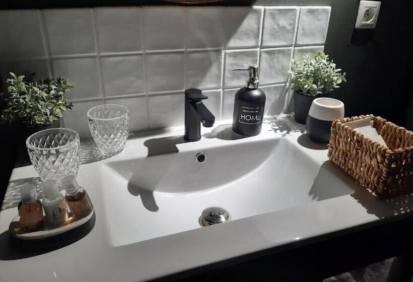 סוויטה דלוקס, Hôtel Le Patio De Sophie