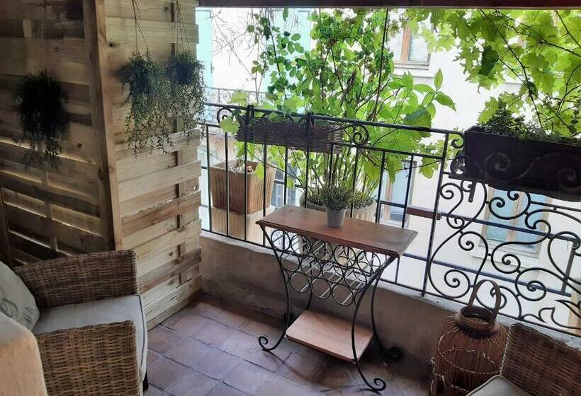 חדר דלוקס עם מרפסת, Hôtel Le Patio De Sophie