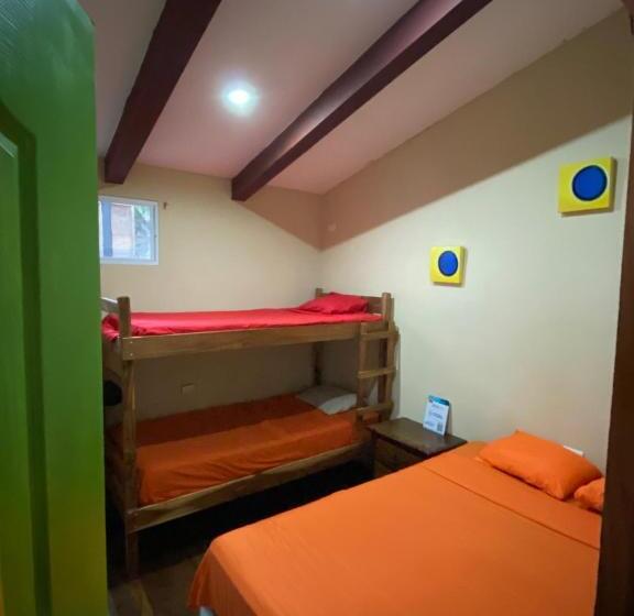 اتاق استاندارد, Captain Morgan Hostel Lake Coatepeque