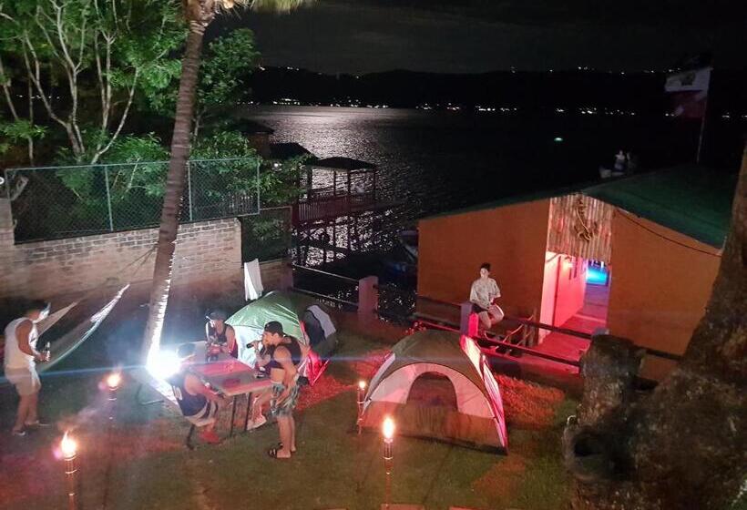 چادر با خدمات رفاهی استاندارد, Captain Morgan Hostel Lake Coatepeque