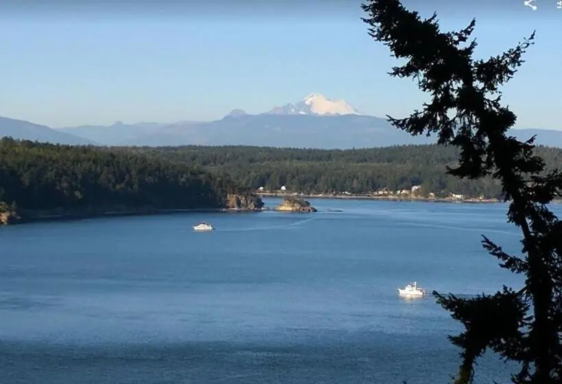 سوییت لوکس, The Bluff On Whidbey