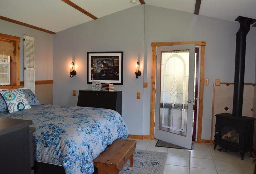 غرفة قياسية, The Bluff On Whidbey