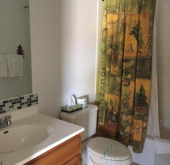 Люкс 2 Спальни, Rocky Mountain Lodge