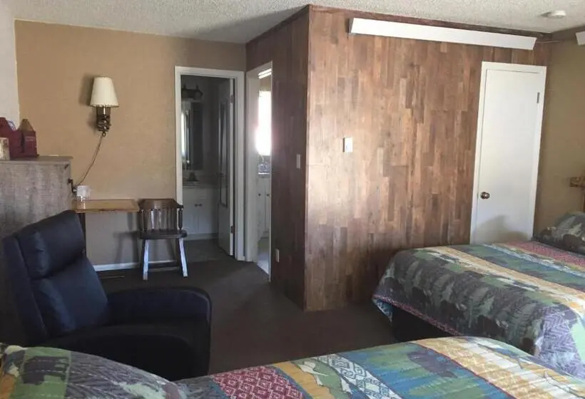 バルコニー付きスタンダードルーム, Rocky Mountain Lodge