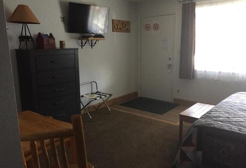 Номер Deluxe с Балконом, Rocky Mountain Lodge