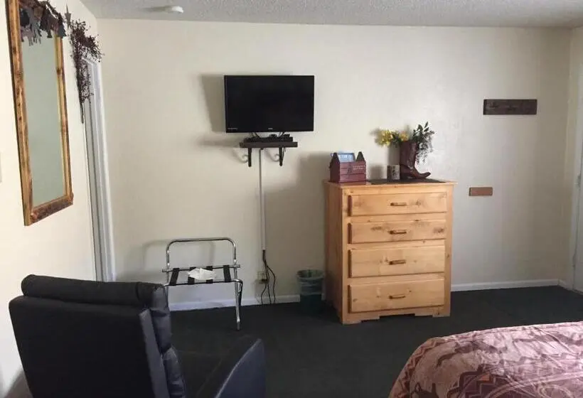 キングサイズベッドのスタンダードルーム, Rocky Mountain Lodge
