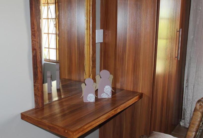 Семейный Номер, Jarina Guesthouse