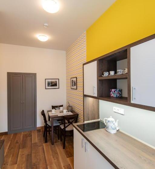 Люкс Повышенной Комфортности, Penzion Vila Slavia