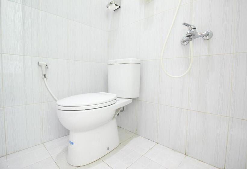 Номер Economy, Reddoorz Plus Near Taman Sari