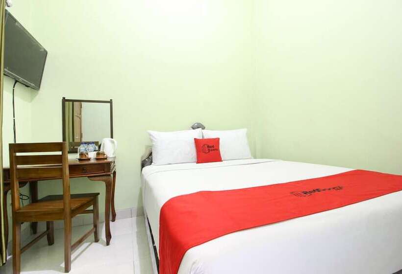 经济房, Reddoorz Plus Near Taman Sari