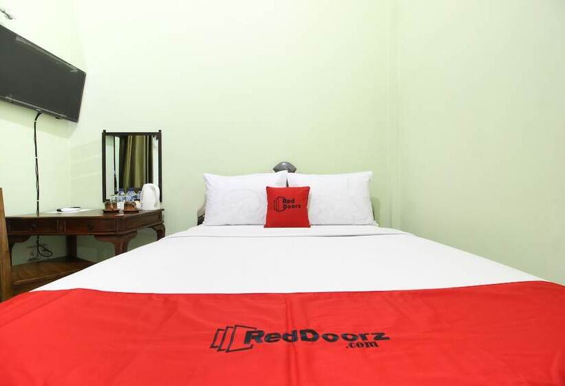 经济房, Reddoorz Plus Near Taman Sari