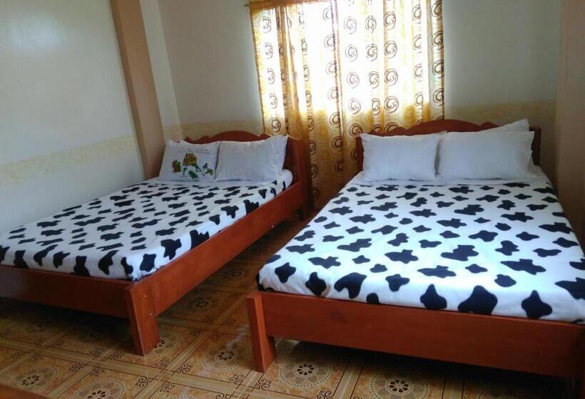 غرفة قياسية رباعية, Savta Homestay