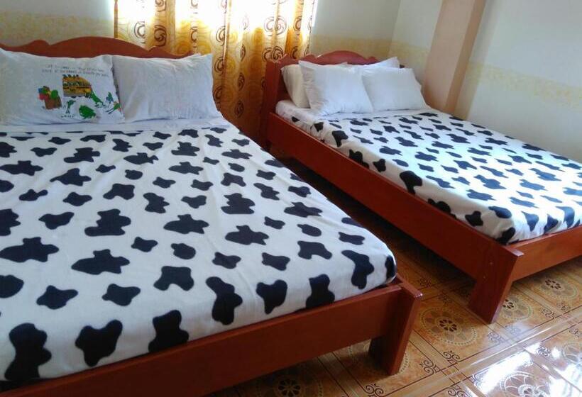 غرفة قياسية رباعية, Savta Homestay