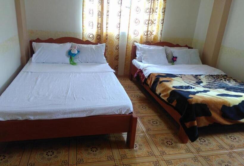 غرفة قياسية رباعية, Savta Homestay