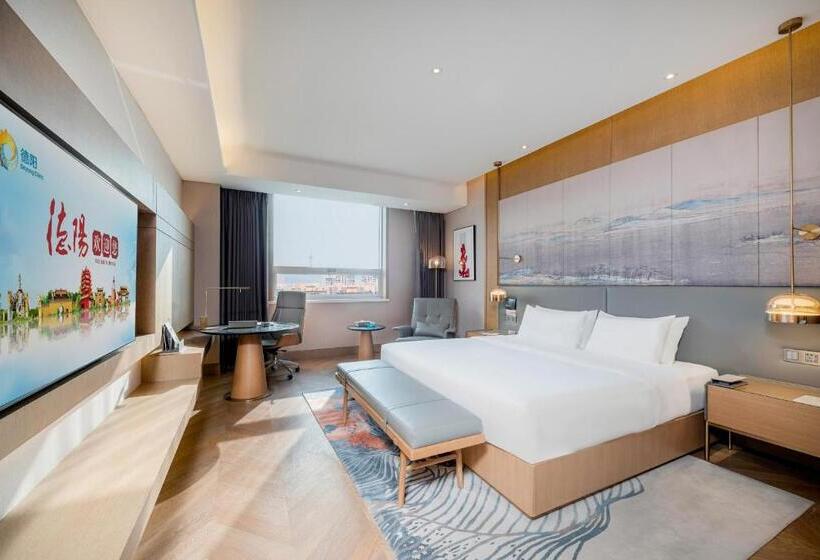 חדר פרמיום, Deyang Hamring