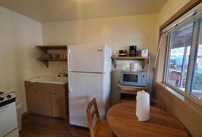 패밀리 스위트, Kernville Inn