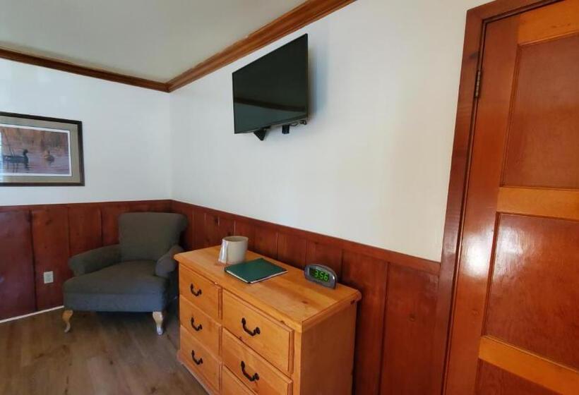 스탠다드 룸 킹사이즈 침대, Kernville Inn