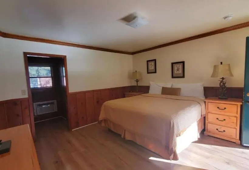 キングサイズベッドのスタンダードルーム, Kernville Inn