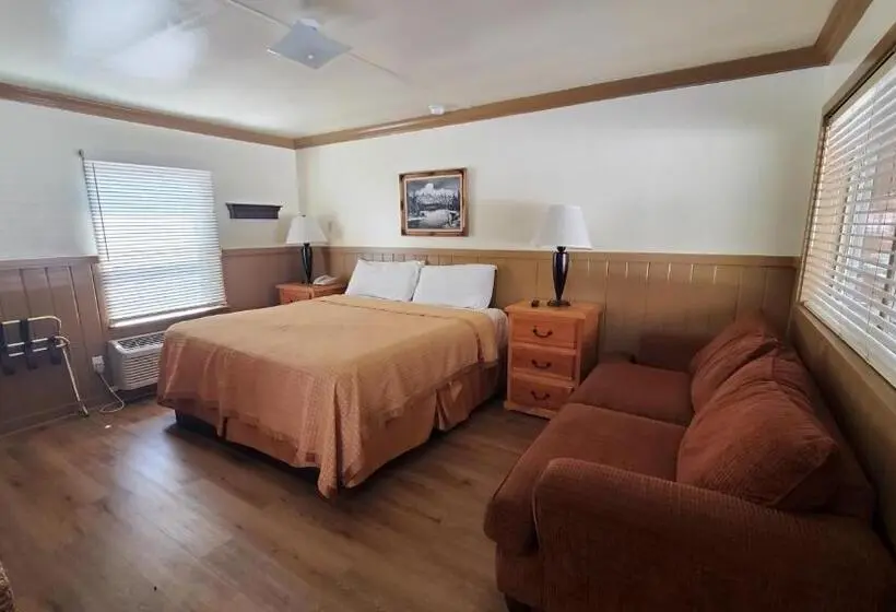 キングサイズベッドのスイートルーム, Kernville Inn