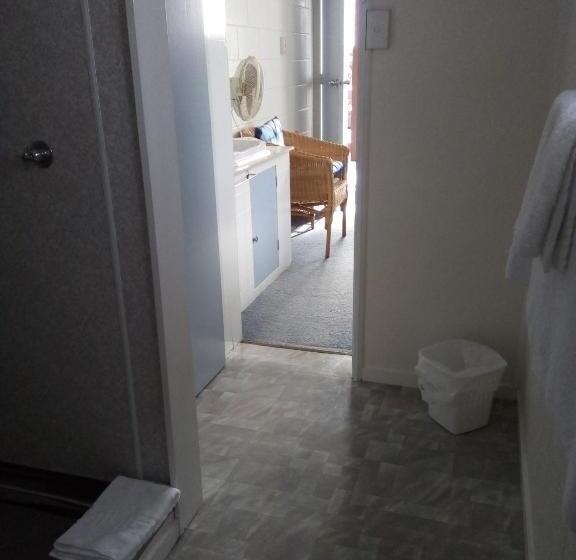 חדר סטודיו סטנדרד, Redwood Lodge Motel