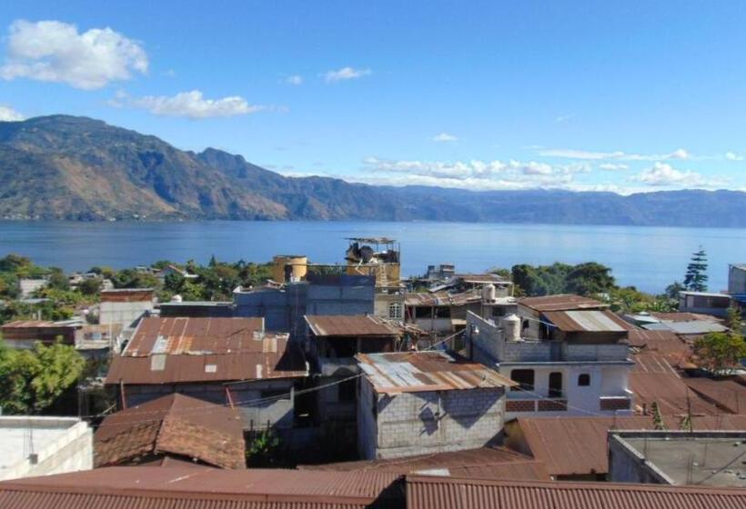 اتاق استاندارد با تخت بزرگ, Una Noche Con Mical