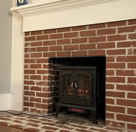 חדר משפחתי, White Sails Inn