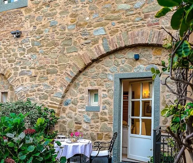 スーペリアールーム, Monastero Di Cortona Hotel & Spa