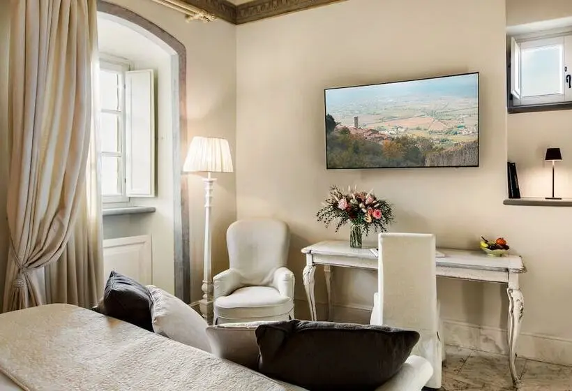 スーペリアールーム, Monastero Di Cortona Hotel & Spa