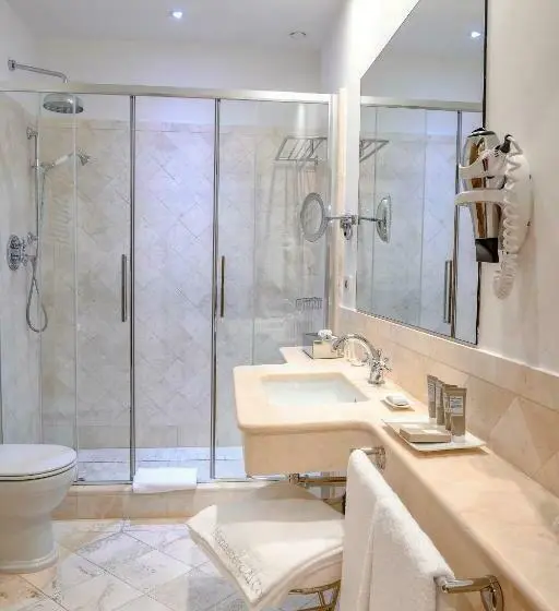 スーペリアールーム, Monastero Di Cortona Hotel & Spa