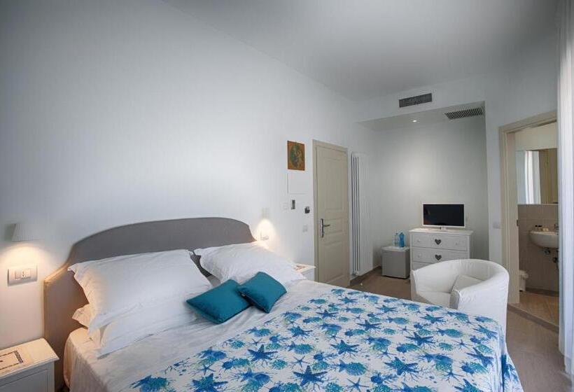 舒适型房间, Mon Pays