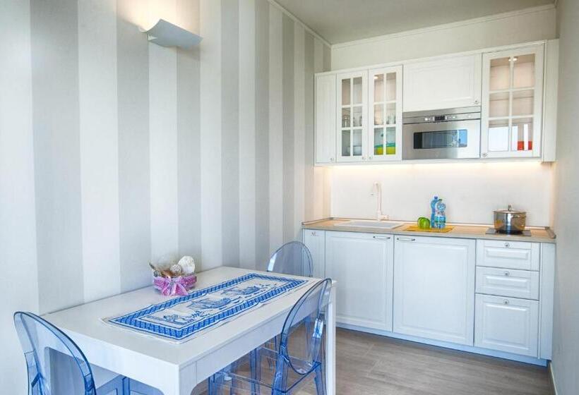 带海景的复工套房, Mon Pays