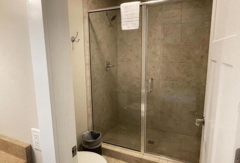 غرفة ديلوكس سرير كينج, The Water Street Inn