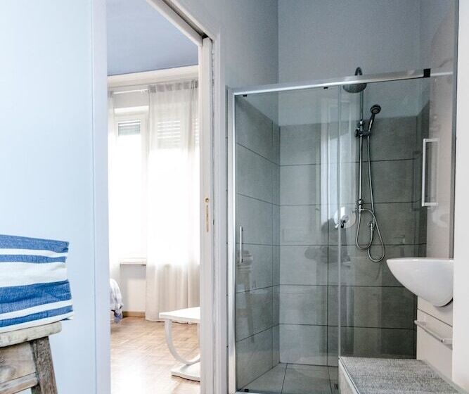 غرفة كومفورت ثلاثية, Boulevard 900