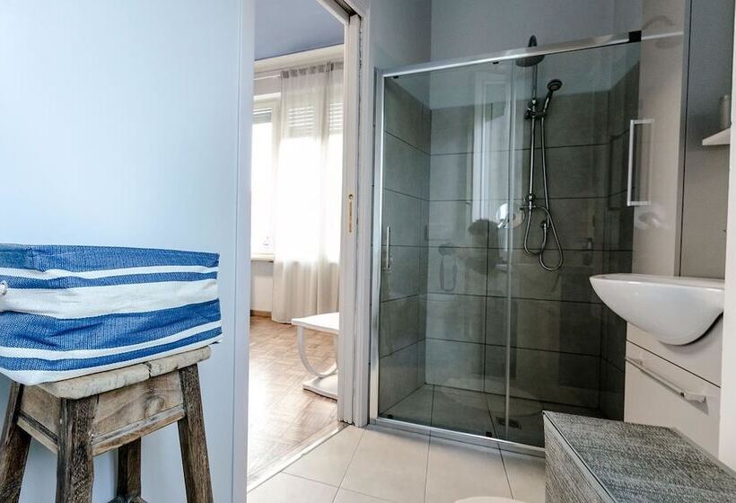 غرفة كومفورت ثلاثية, Boulevard 900