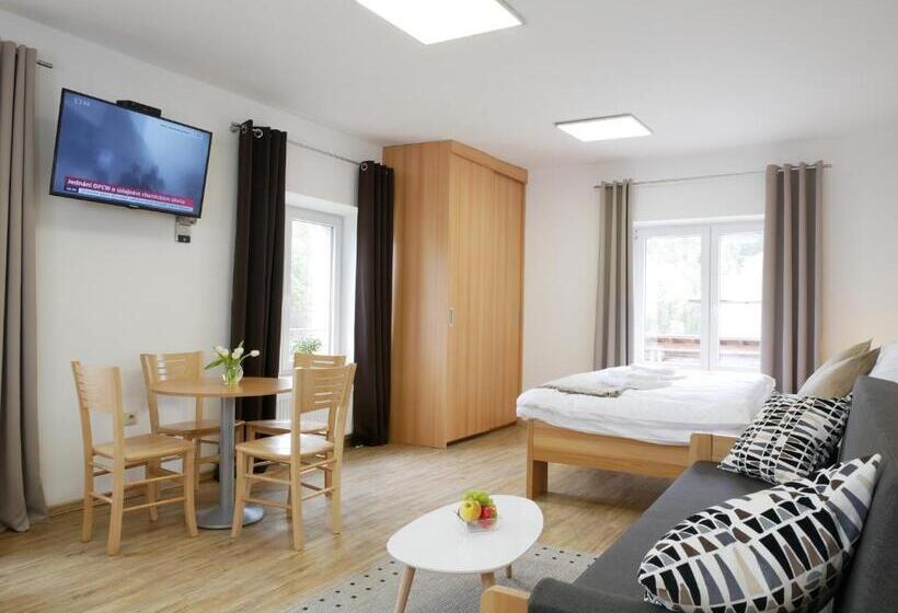 Deluxe Suite King Bed, Penzion Adéla