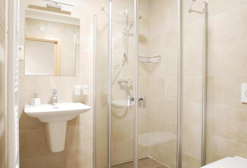 آپارتمان 2 خوابه, Penzion Adéla