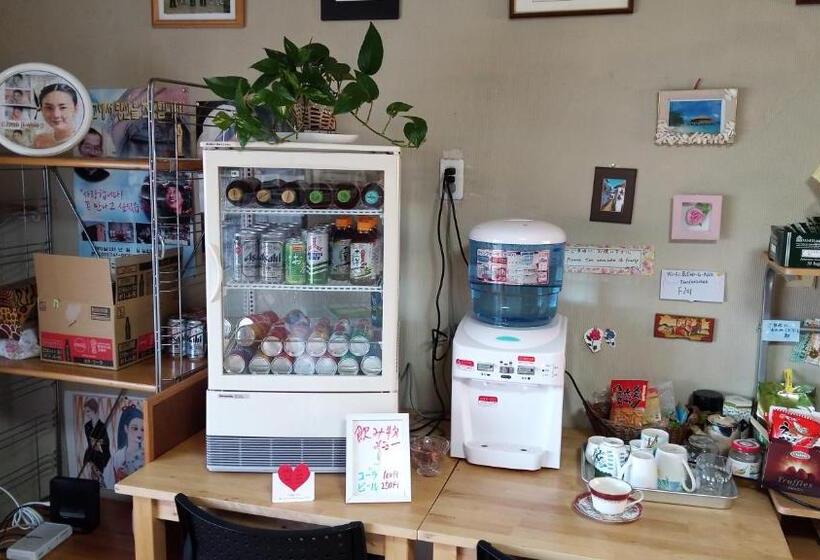 غرفة قياسية, Miyako