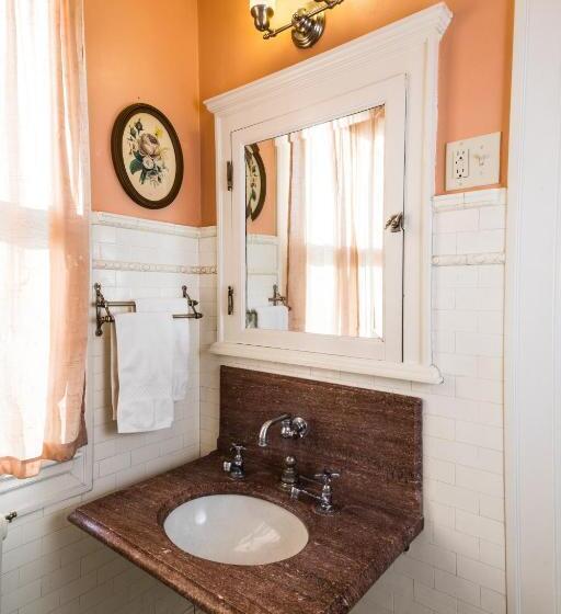 ガーデンビュースタンダードルーム, Ringling House Bed & Breakfast