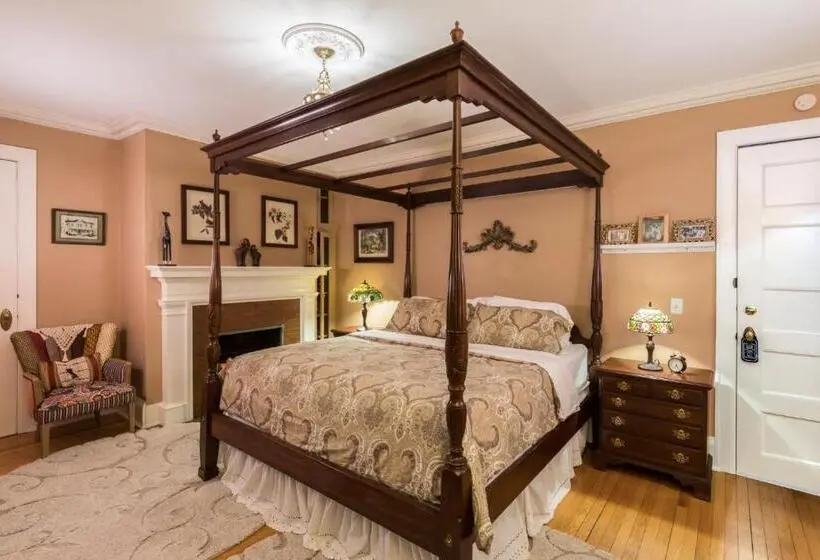 Deluxe-huone King-vuode, Ringling House Bed & Breakfast