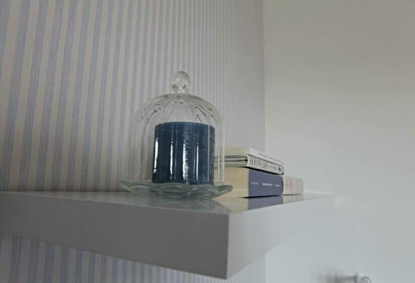 غرفة قياسية رباعية, Clos Des Campanules