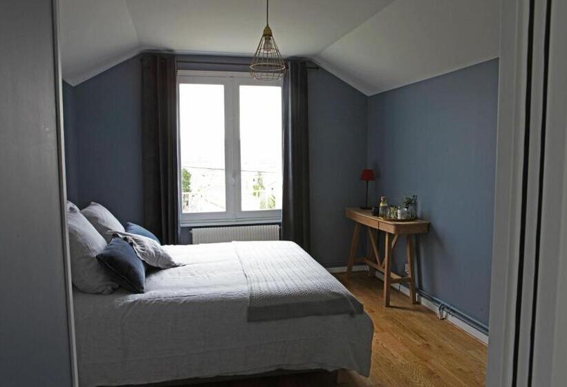 غرفة سوبيريور ثلاثية, Clos Des Campanules